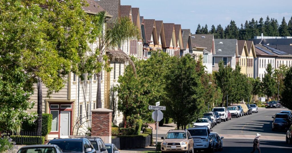 Sales of existing homes are falling because interest rates are keeping buyers out of the picture