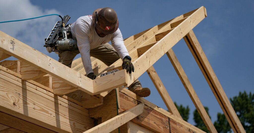 Homebuilder confidence is falling to its lowest level this year