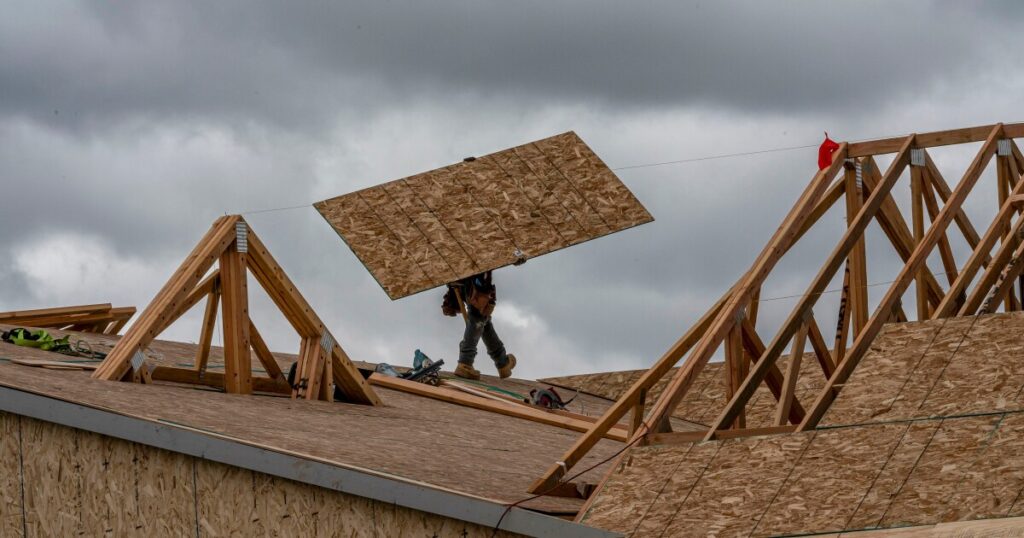 Housing starts to grow on pick -up in the construction of several families