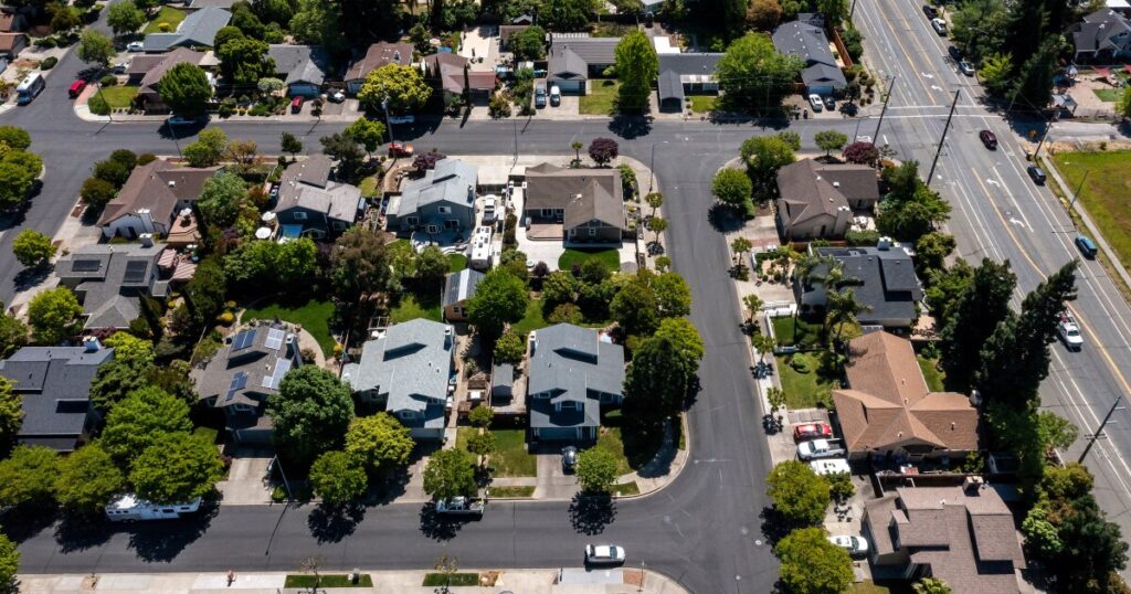 Home Renovation of the sale of bonds as Americans do not move
