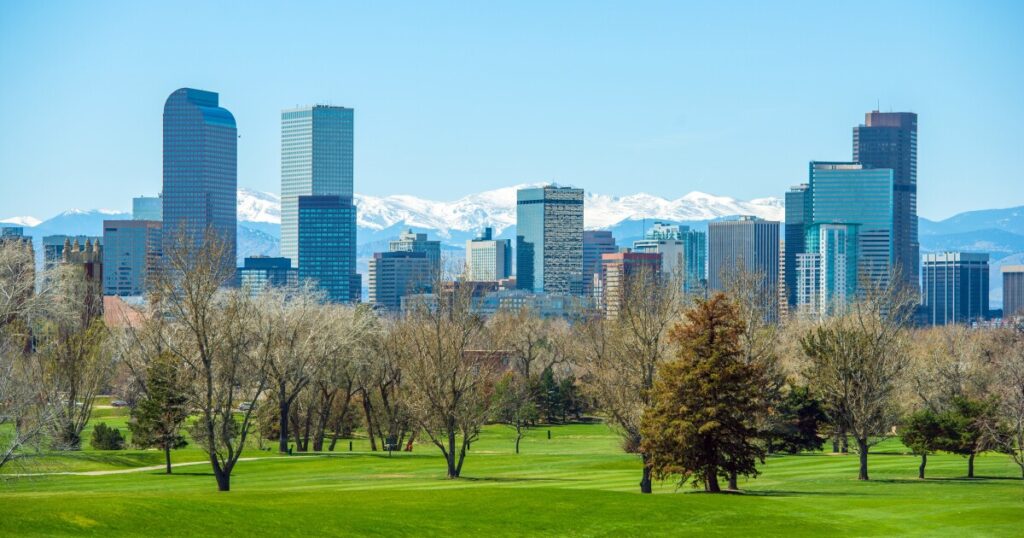 Falling mortgage rates have bigger impact on younger cities