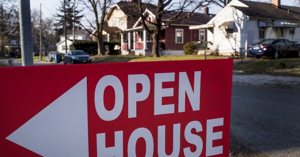 Pending home sales jump to highest level in five months