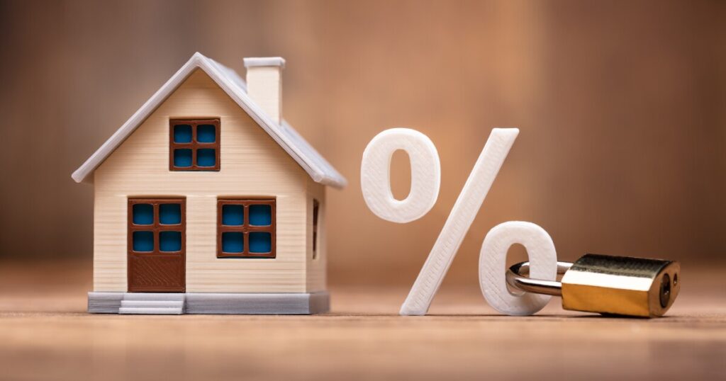 Refinance mortgages sustain latest surge in originations