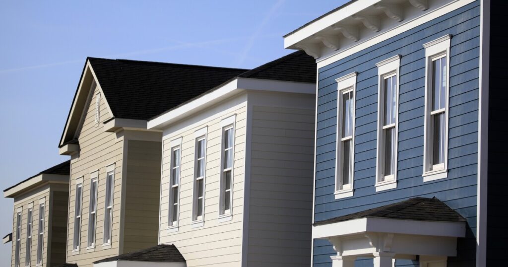 Home buyers find seller incentives as purchase market slows