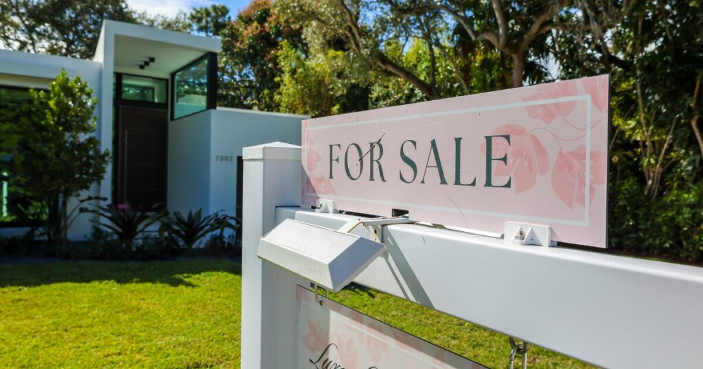 Home sales rose in March before interest rates rose again