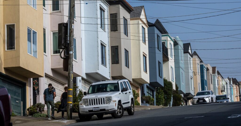 San Francisco house prices hit record .15 million on AI