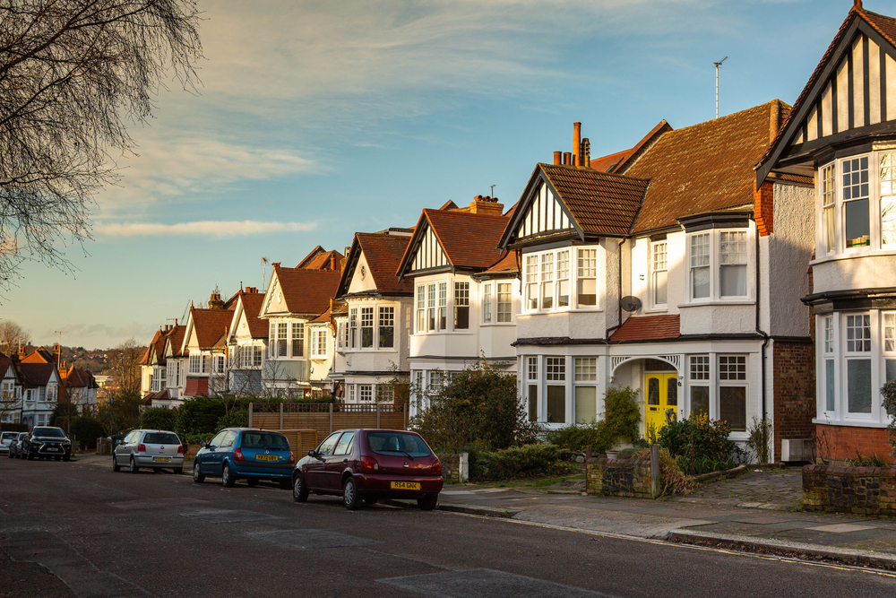 Average mortgage interest rate is falling again: Moneyfacts Average mortgage interest rate is falling again: Moneyfacts